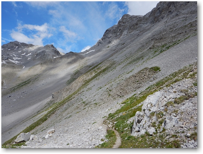 wanderweg durch groellhalde zum schnidejoch