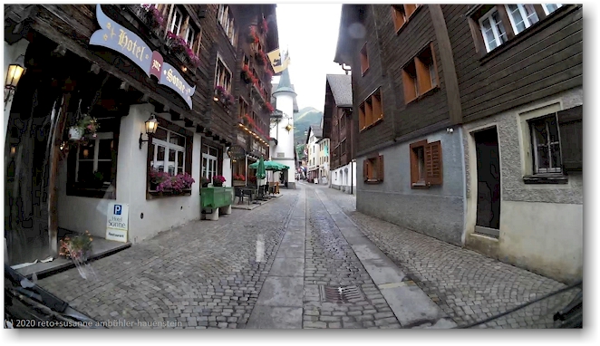 gotthardstrasse durch das zentrum von andermatt