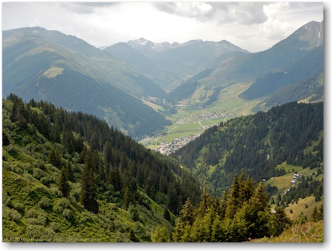 blick von bostg ins surselva mit sedrun
