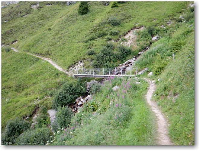 bruecke im verlauf des wanderweges bei stgeinas