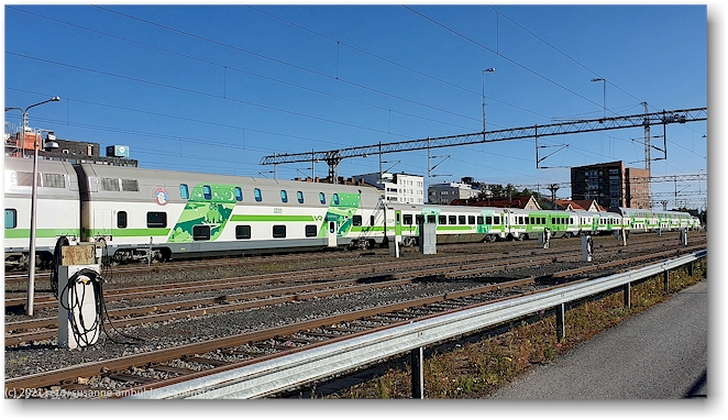 unser zug im bahnhof oulu