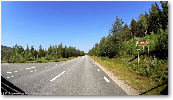 abzweigung von der strasse E45 richtung muddus nationalpark