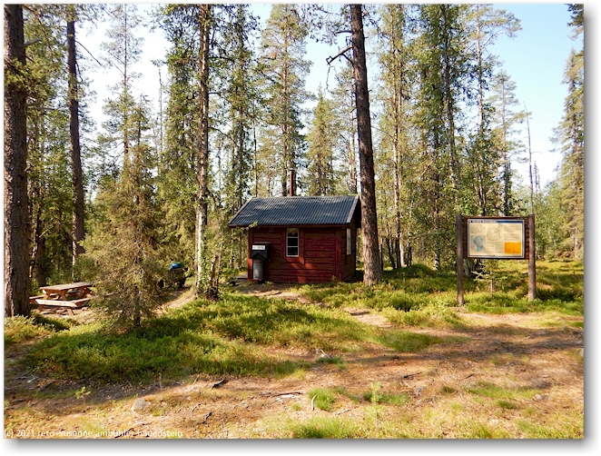 manson huette im muddus nationalpark