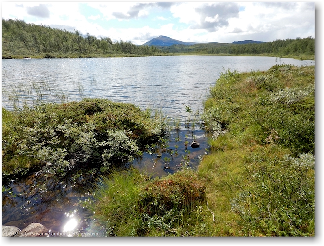 kleiner, namenloser bergsee