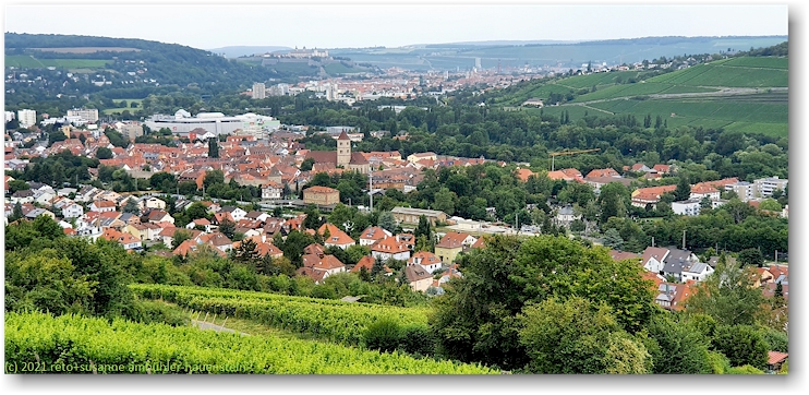 blick von der raststaette wuerzburg nord auf die stadt auf wuerzburg