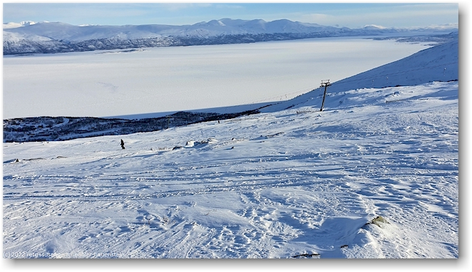 skigebiet von bjoerkliden mit tornetraesk im hintergrund