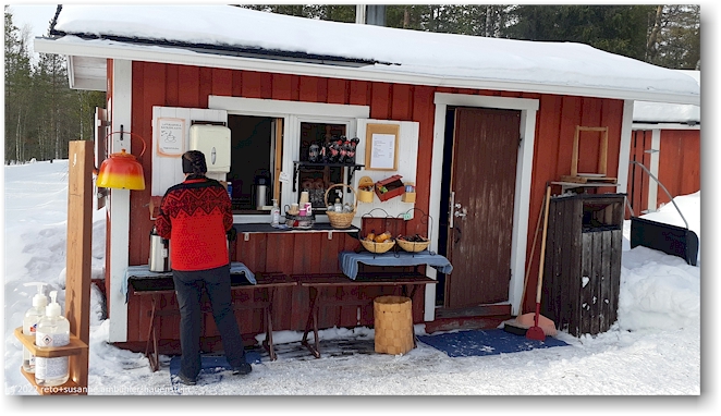 loipencafe kaetkaenlaavu an der langlaufloipe bei levi
