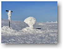 schneeskulpturen am fuss des taivaskero im pallas-yllaestunturi nationalpark