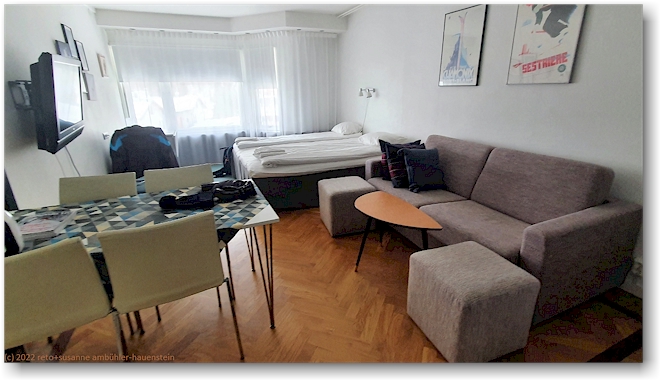 wohnzimmer in unserer wohnung in den tott apartments bei are