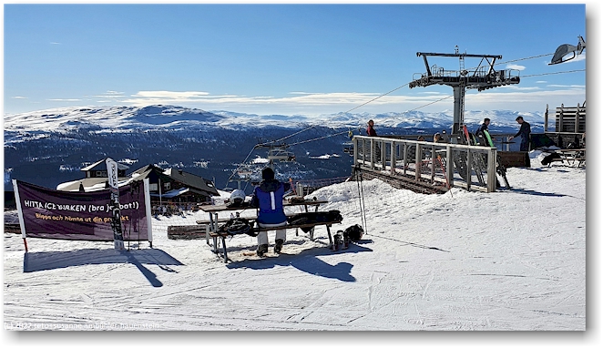 picknicktisch im skigebiet von are