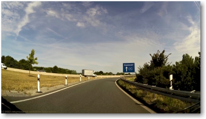 einfahrt zur A7 bei der raststaette harz