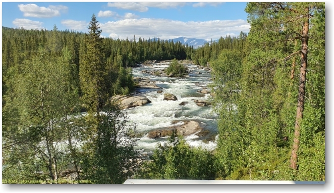 blick aus dem aufenthaltsraum auf den gamajoki