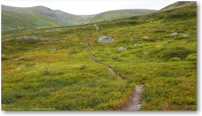 aufstieg im verlauf des kungsleden richtung suongerkarsa