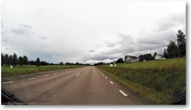 strasse 339 durch landwirtschaftsgebiet