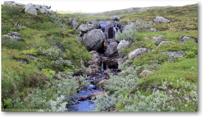 kleiner wasserfall