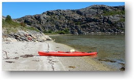 zwischenhalt am strand in der bucht utkaeften