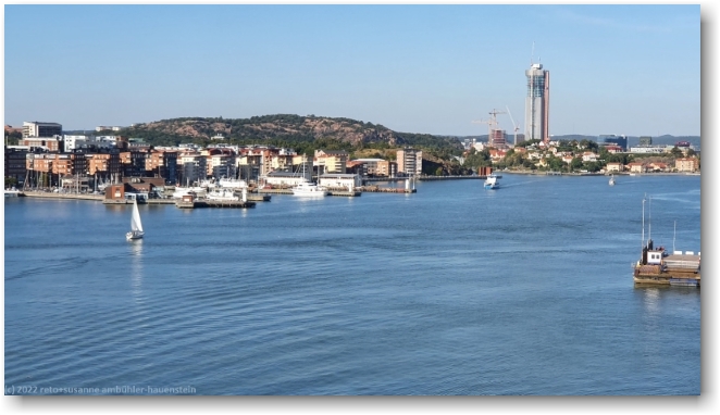 blick vom oberdeck der stena scandinavica auf den goeta aelv