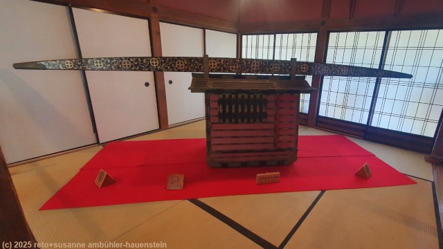 norimono (saenfte) im haus in der tempelanlage sengan-en bei kagoshima