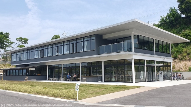 wunderschoenes hotel bonapool auf der insel ikuchijima