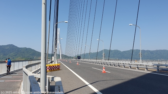 tatara-ohashi bruecke zwischen den inseln ikuchijima und omishima im verlauf des setouchi shimanami kaido
