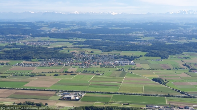 herrliches alpenpanorama vom aussichtspunkt auf der roggenflue